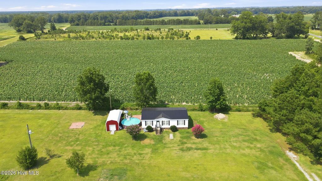 837 Plantation Road, Trenton