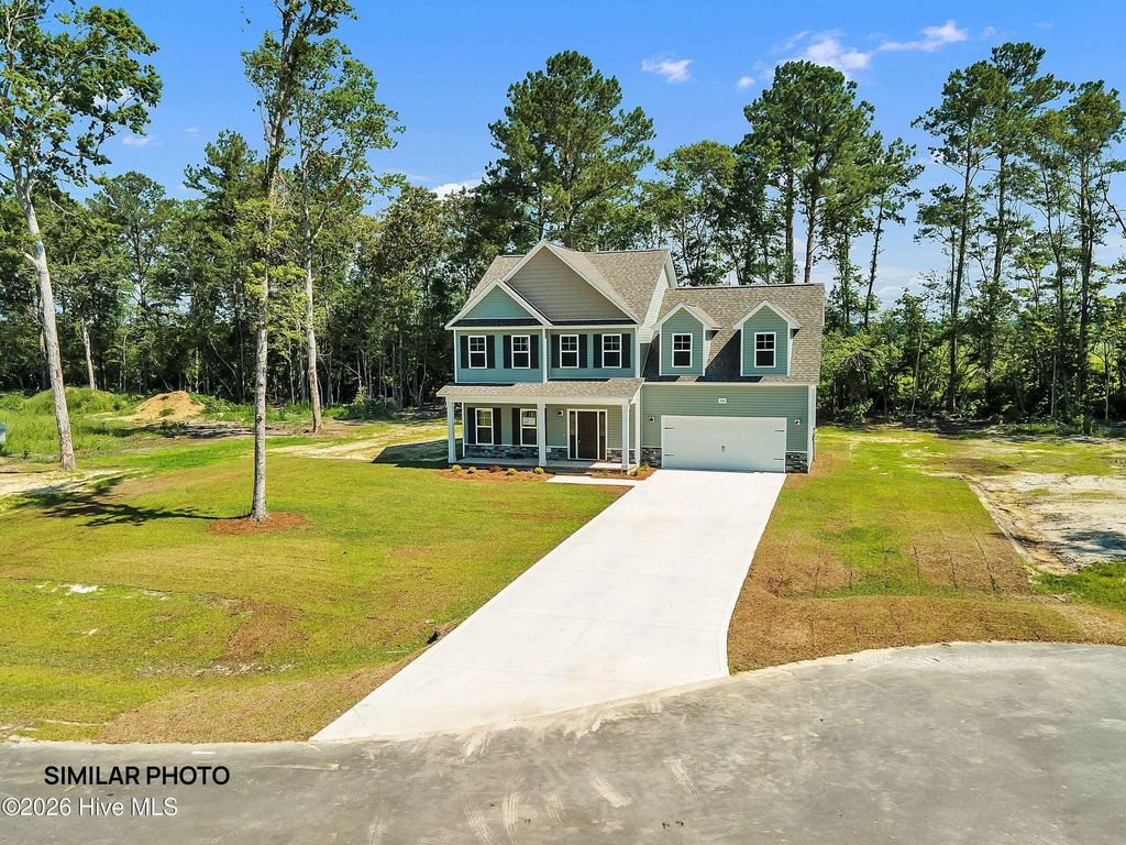 513 Large Oak Drive #57, Hubert