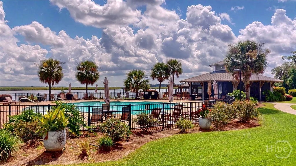 2704 River Oaks Drive, 