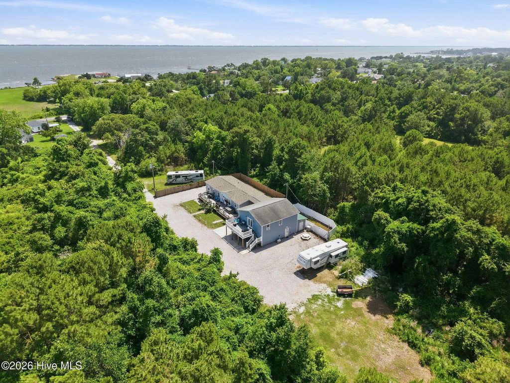 141 Pender Lane, Newport