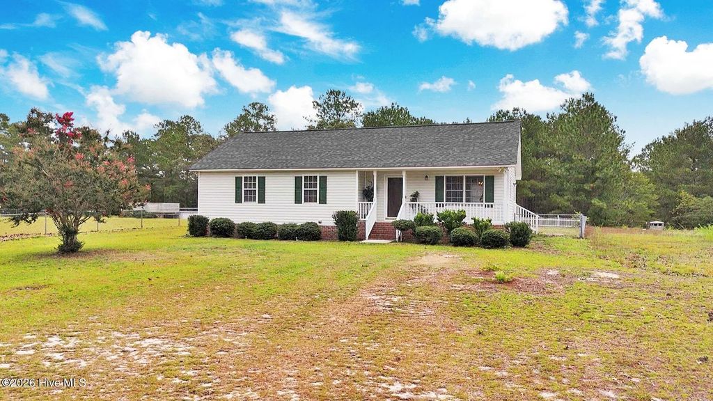 92 Fox Run Lane, Autryville