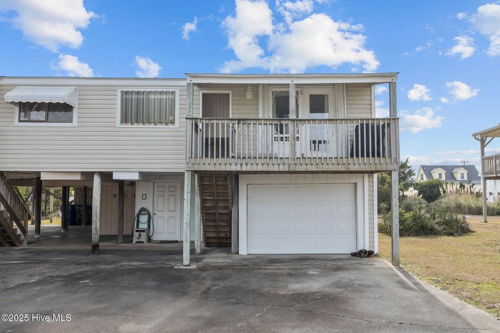 104 Robin Avenue, Atlantic Beach