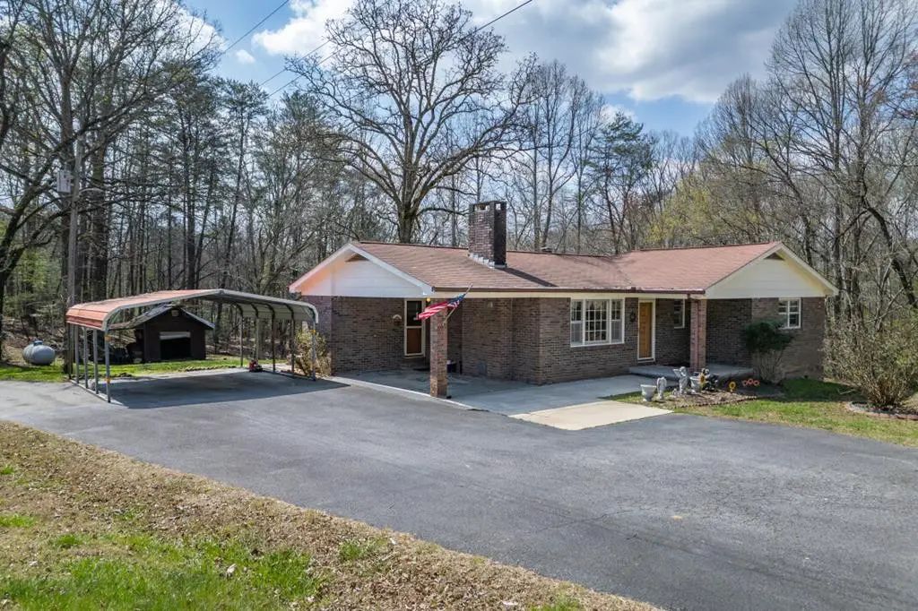 1266 Ford Road, Warne