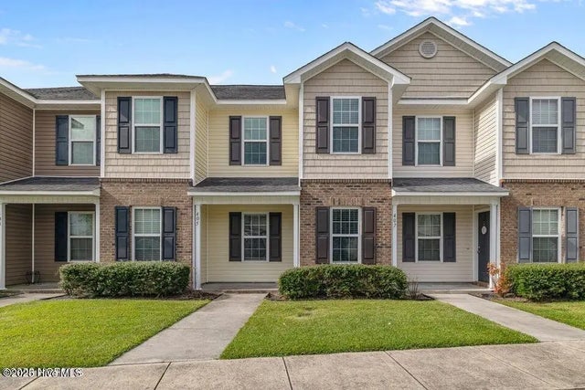 405 Falls Cove, Jacksonville