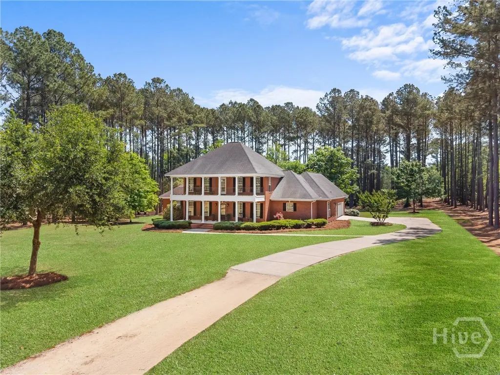 392 Indigo Hills Road, Pembroke