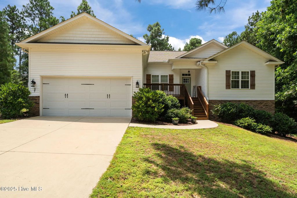 27 Pine Lake Drive, Whispering Pines