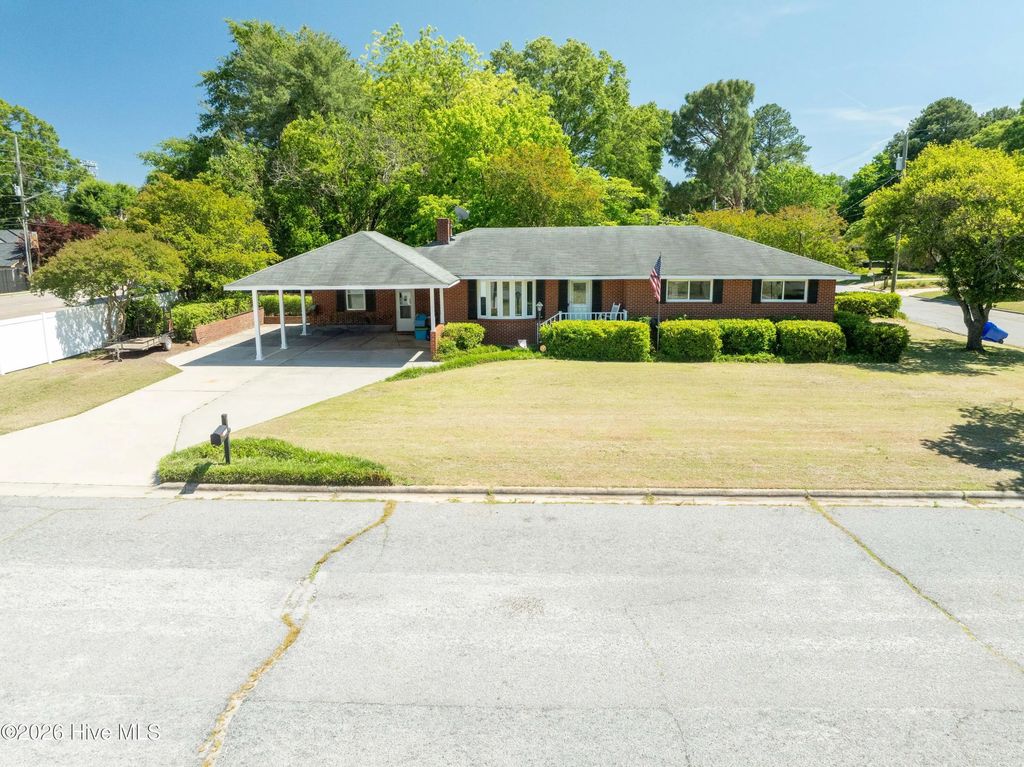 100 E Berkshire Road, Ash
