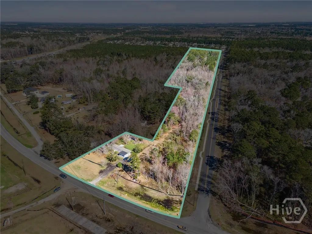 155 Willow Lakes Drive, Savannah