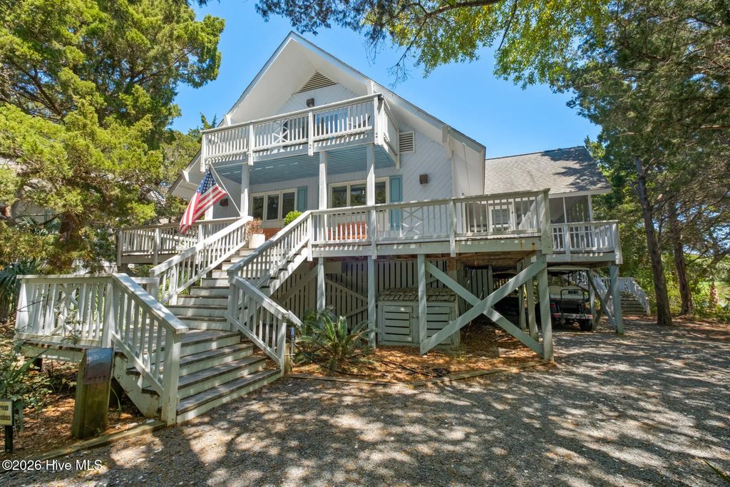 31 Horsemint Trail, Bald Head Island