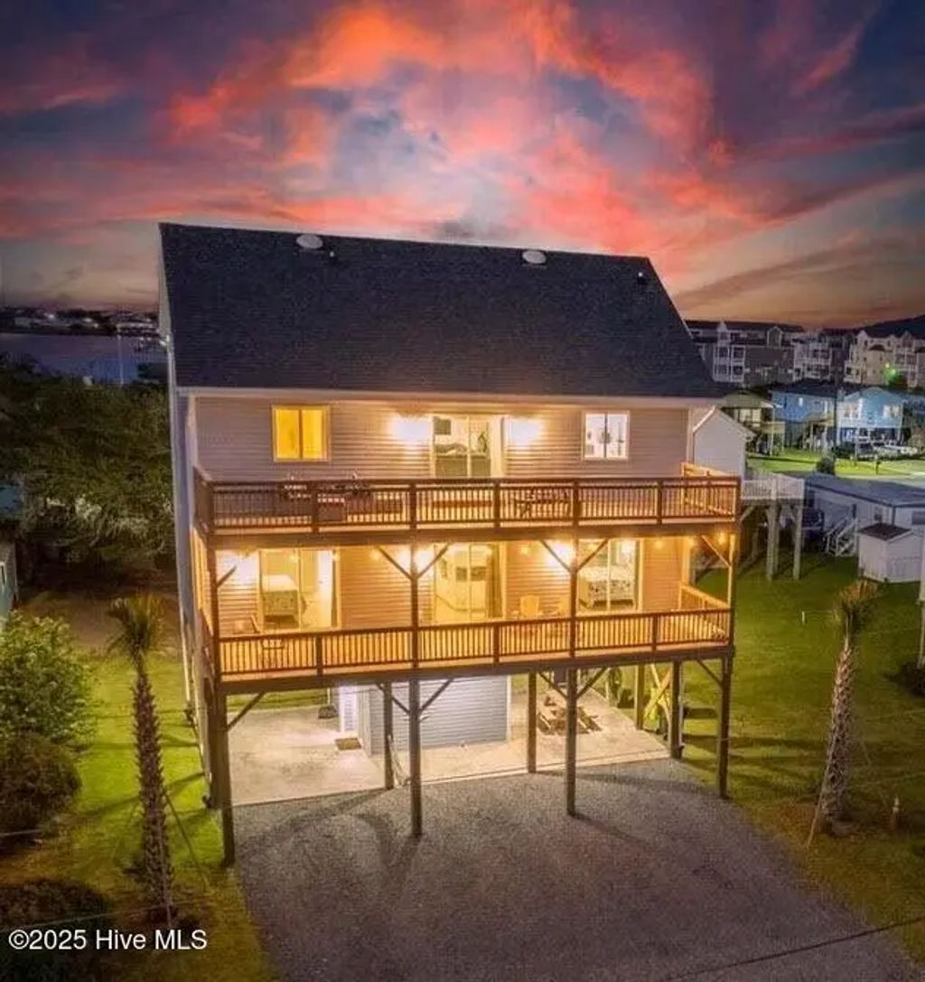 8020 8th Street, Surf City