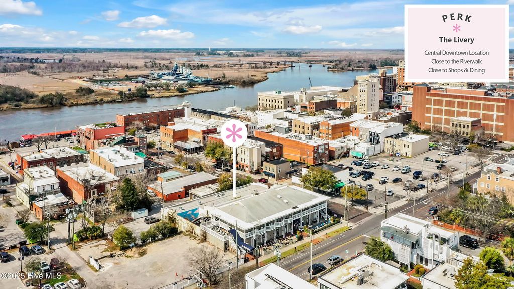 118 Dock Street Apt 8, Wilmington