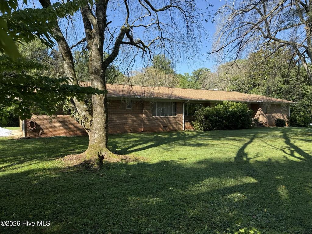 16 Hemlock Way, Andrews
