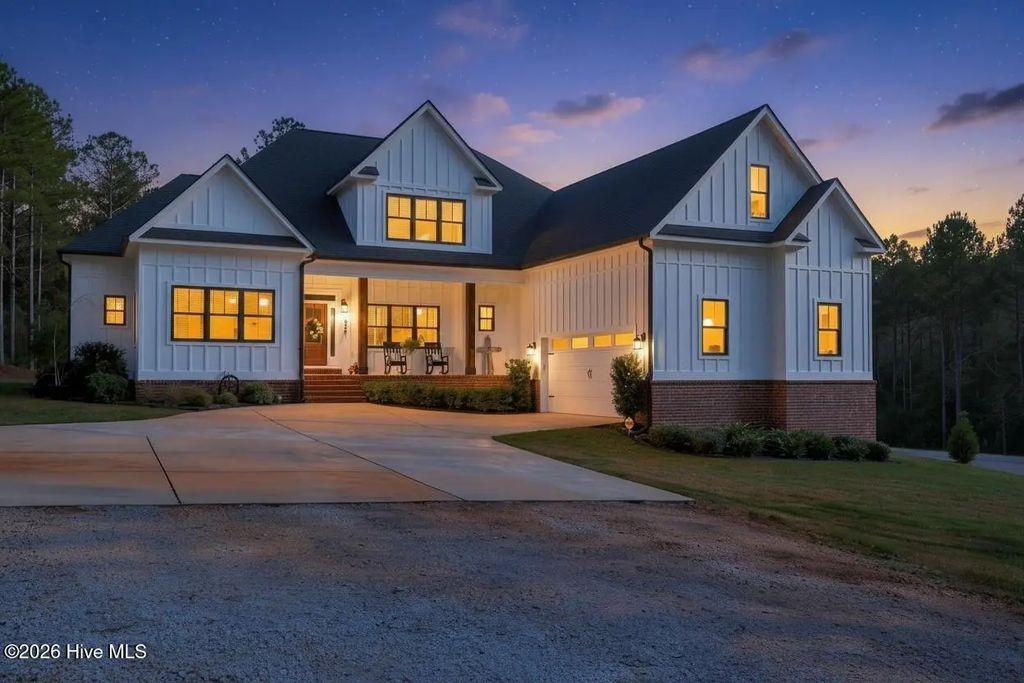 1076 Providence Ferry Road, Lincoln