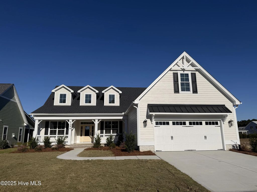 7354 Foxbriar Drive, Leland