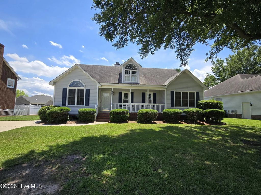 102 White Oak Drive, Greenville