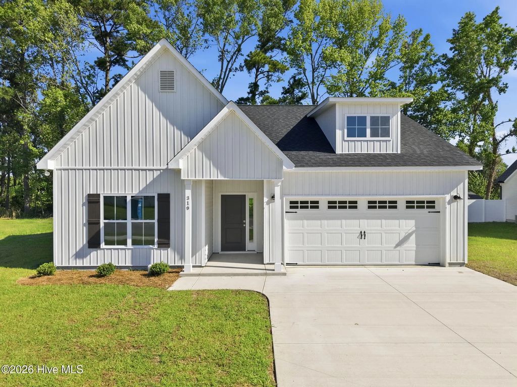 319 Mangrove Court, Ayden