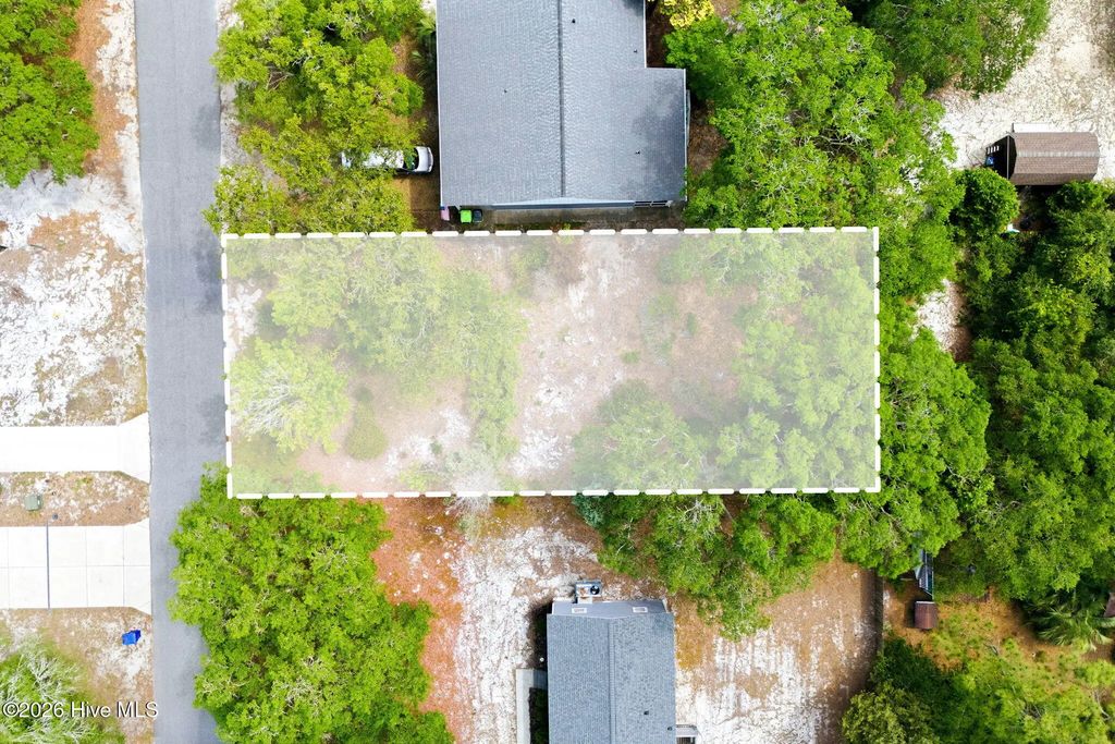 151 Nw 6th Street, Oak Island