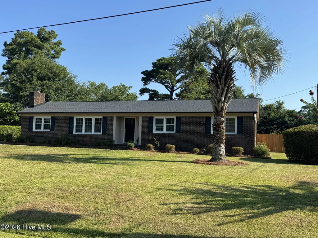 127 Deerwood Drive, Wilmington
