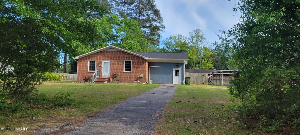 110 Landon Drive, Washington