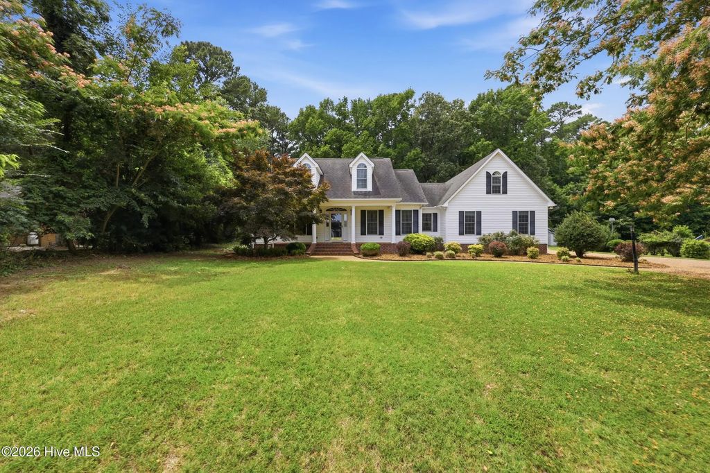 209 Small Drive, Elizabeth City