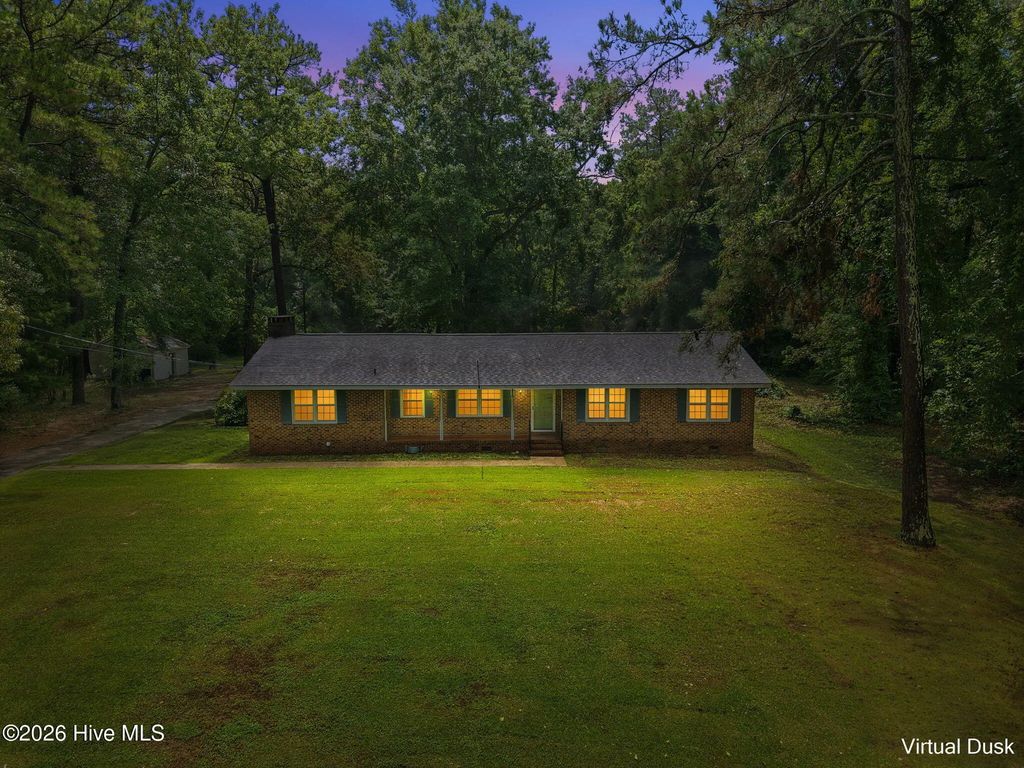 1000 Sand Ridge Road, Hubert
