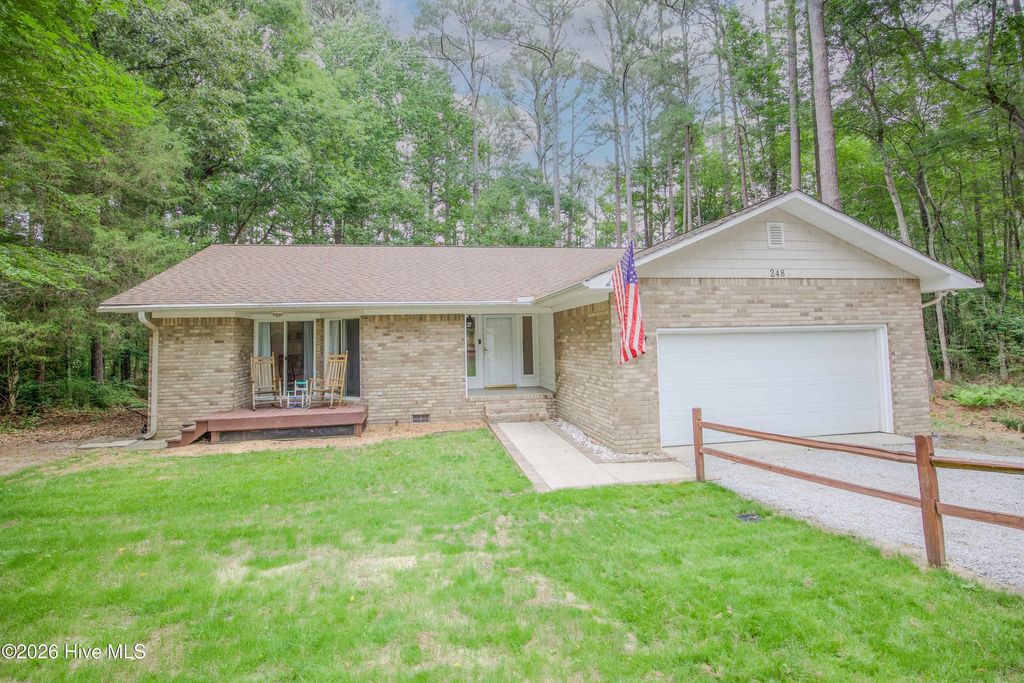 248 Chickory Place, Vass