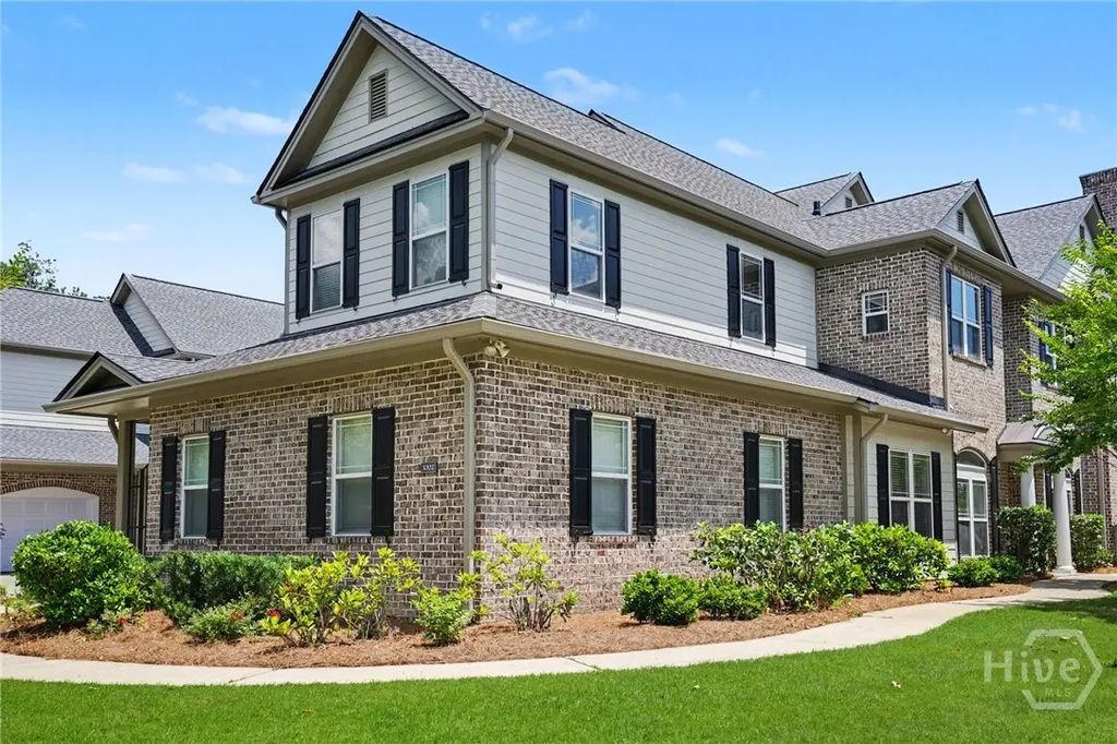 1002 River Oaks Drive, Richmond Hill