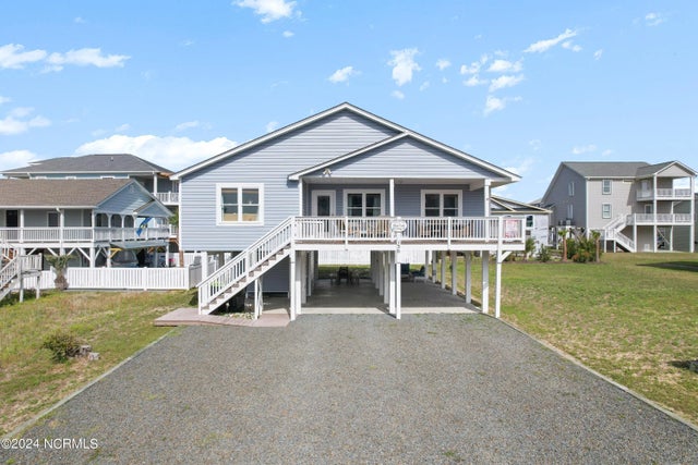 130 Crab Street, Holden Beach