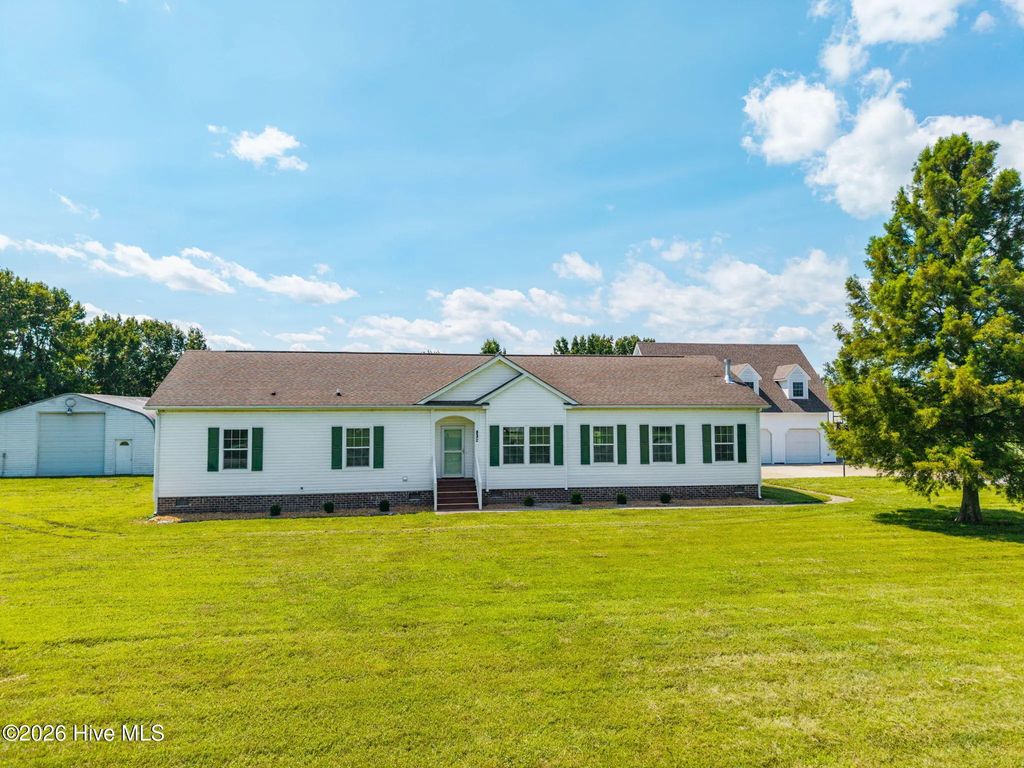 832 Puddin Ridge Road, Moyock
