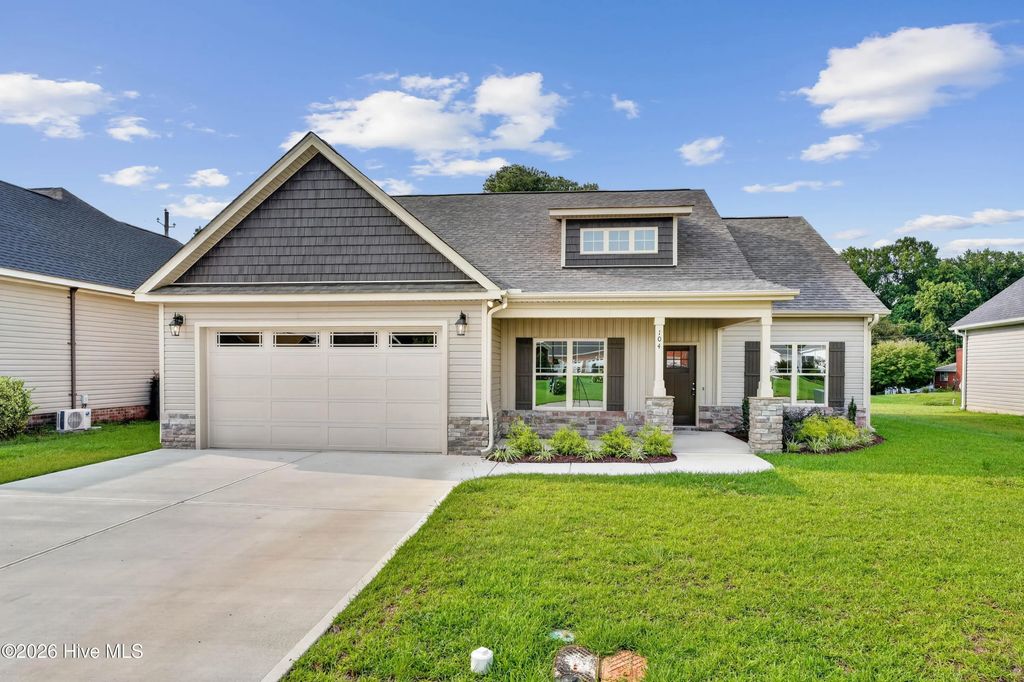 104 Kingston Circle, Goldsboro