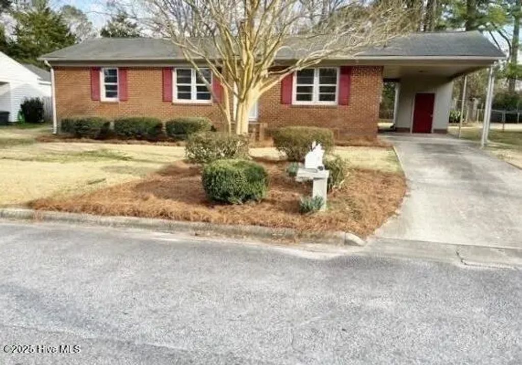 211 Nichols Drive, Greenville