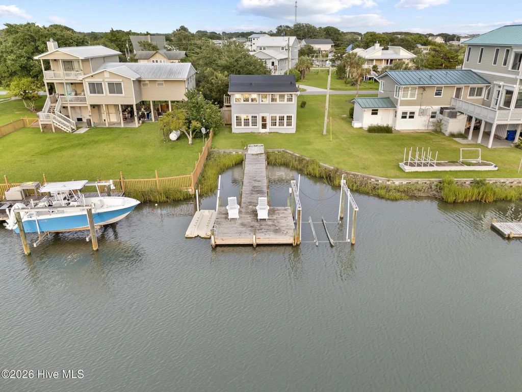 115 Cedar Lane, Cedar Point
