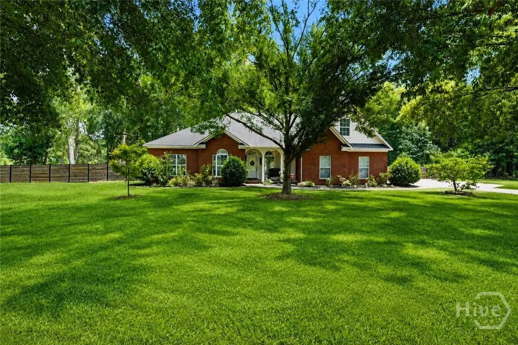 1201 E Hampton Drive, Statesboro