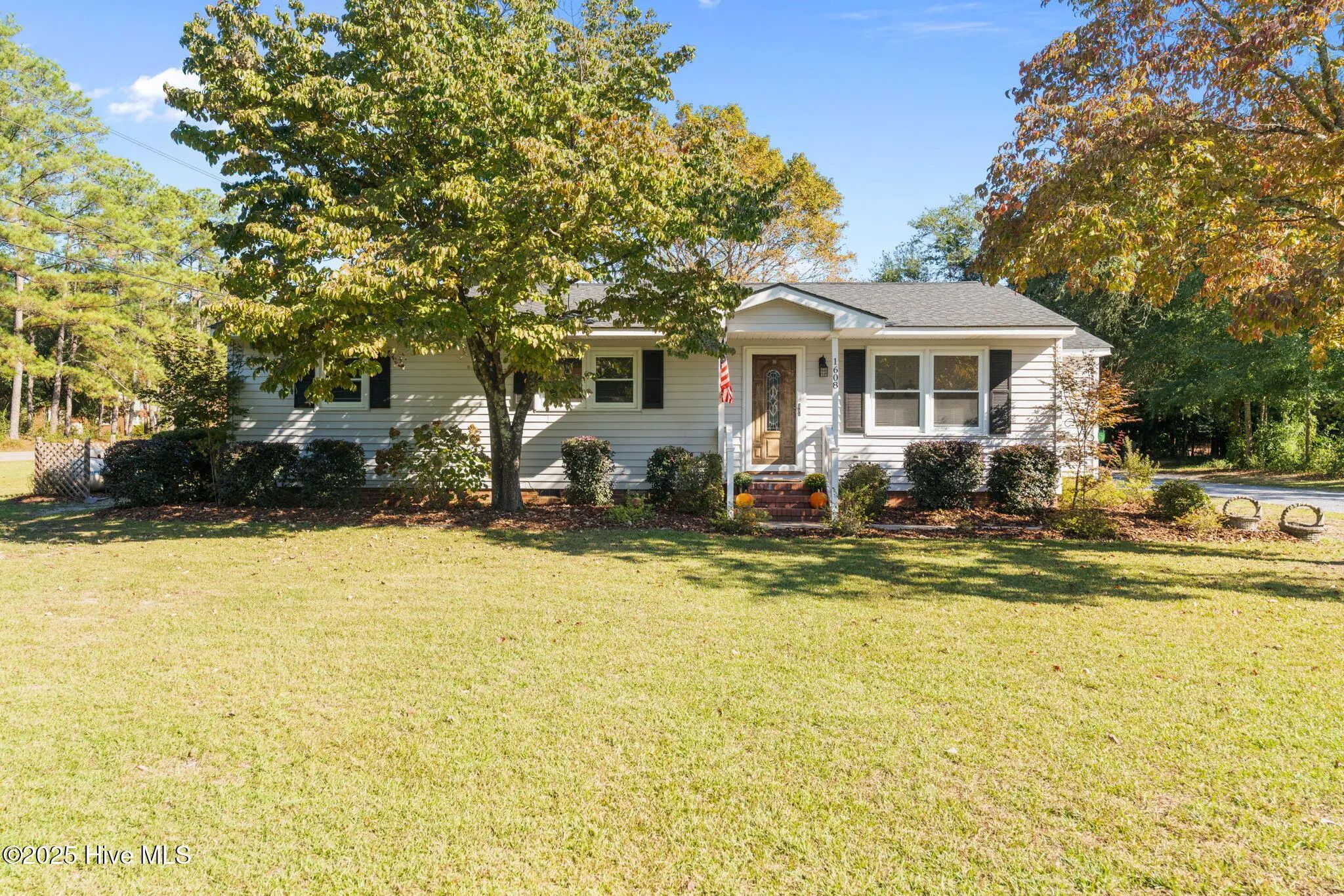 1608 Crest Drive, Aberdeen