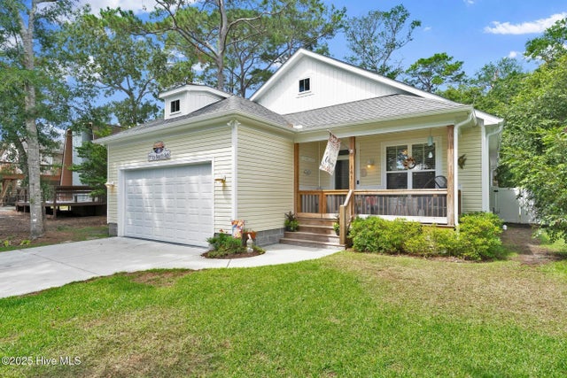 161 Ne 31st Street, Oak Island