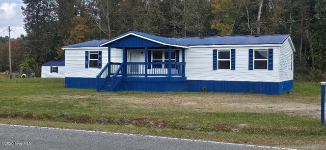 356 High School Road, Teachey