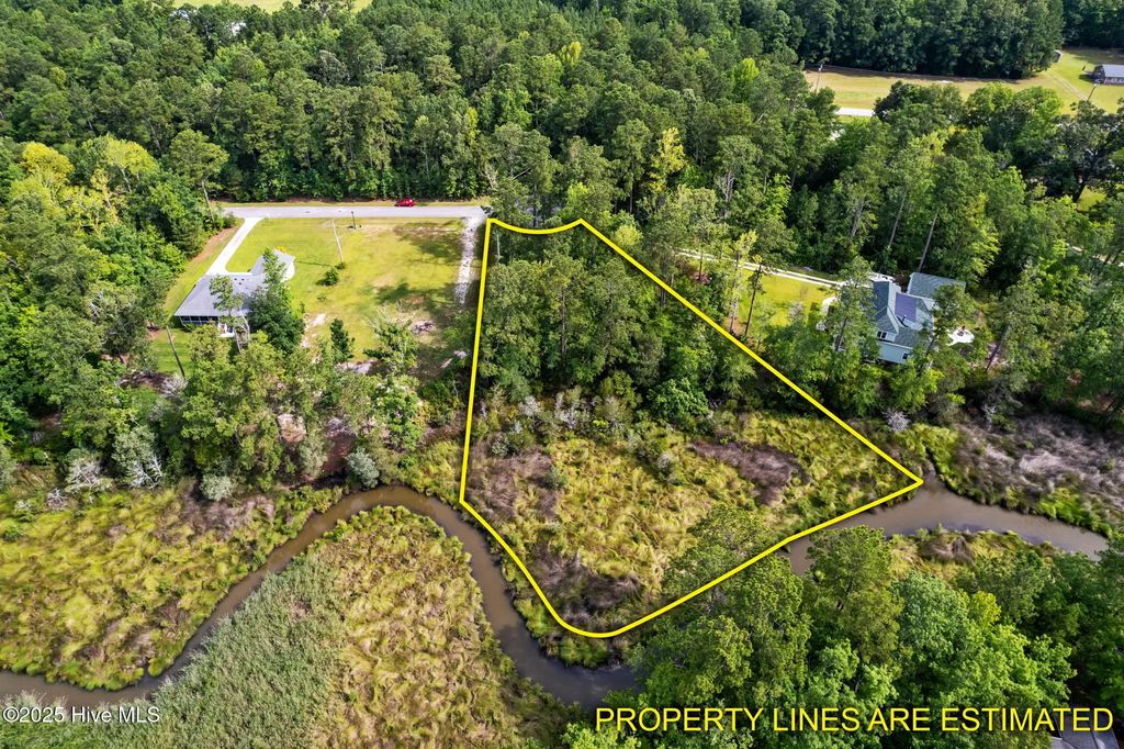 166 Marsh Run, Oriental