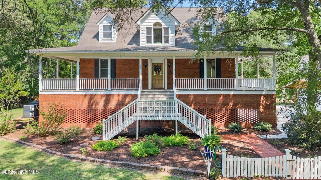 561 White Tail Lane, Willard
