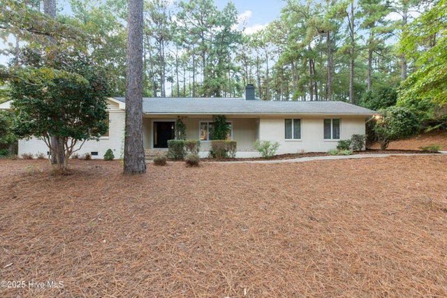 110 Cliff Court, Southern Pines