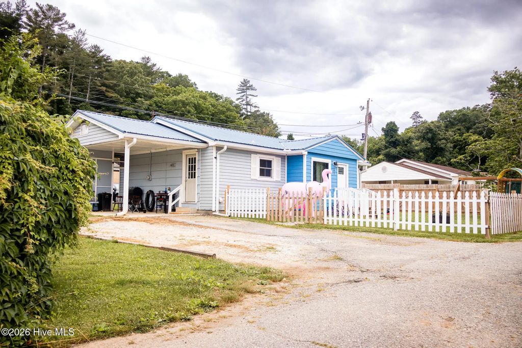 47 Hatchett Street, Murphy