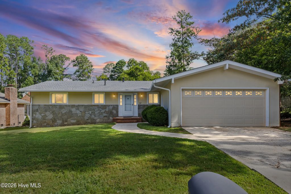 306 E Wynngate Drive, Martinez
