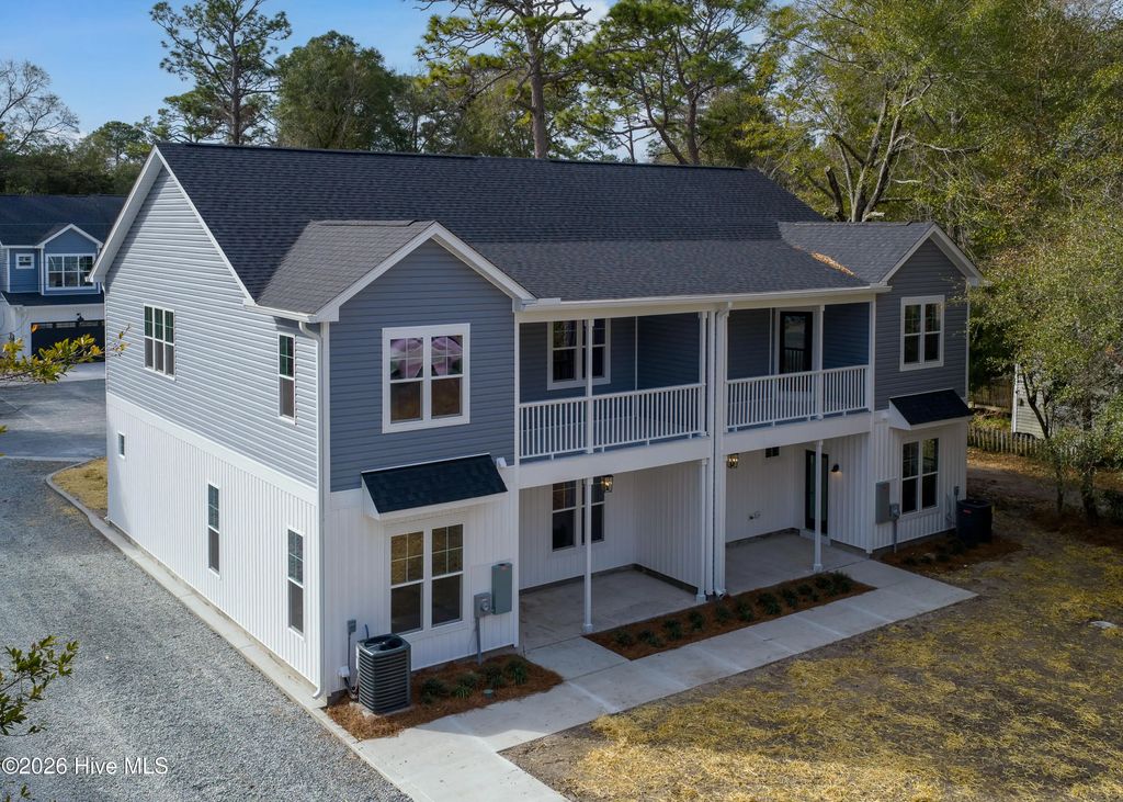 4926 Oleander Drive Unit B, Wilmington