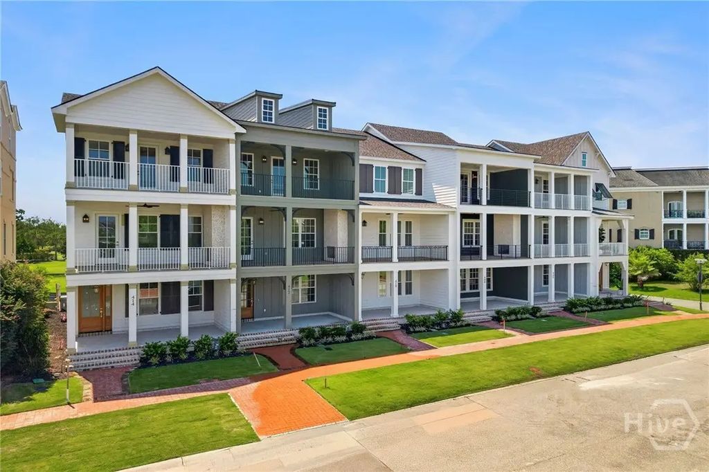 414 Legends Court, Savannah