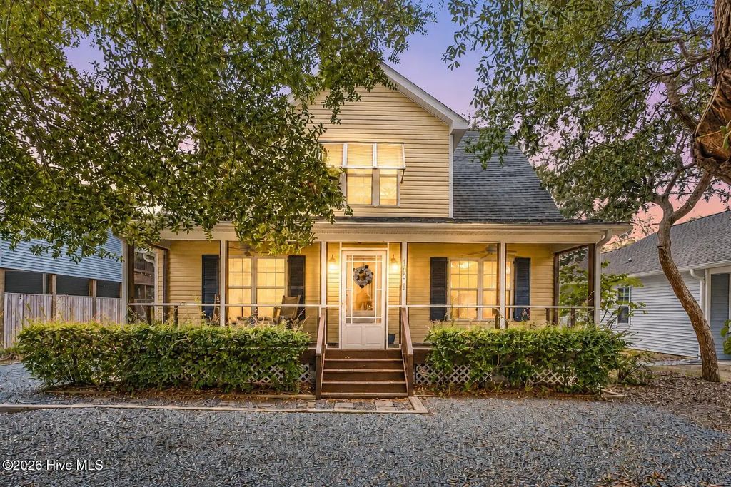 163 Nw 6th Street, Oak Island Wooded