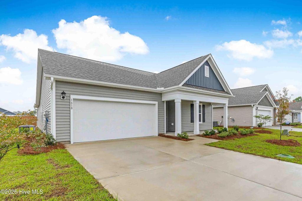 461 Driftwood Drive 28, Richlands