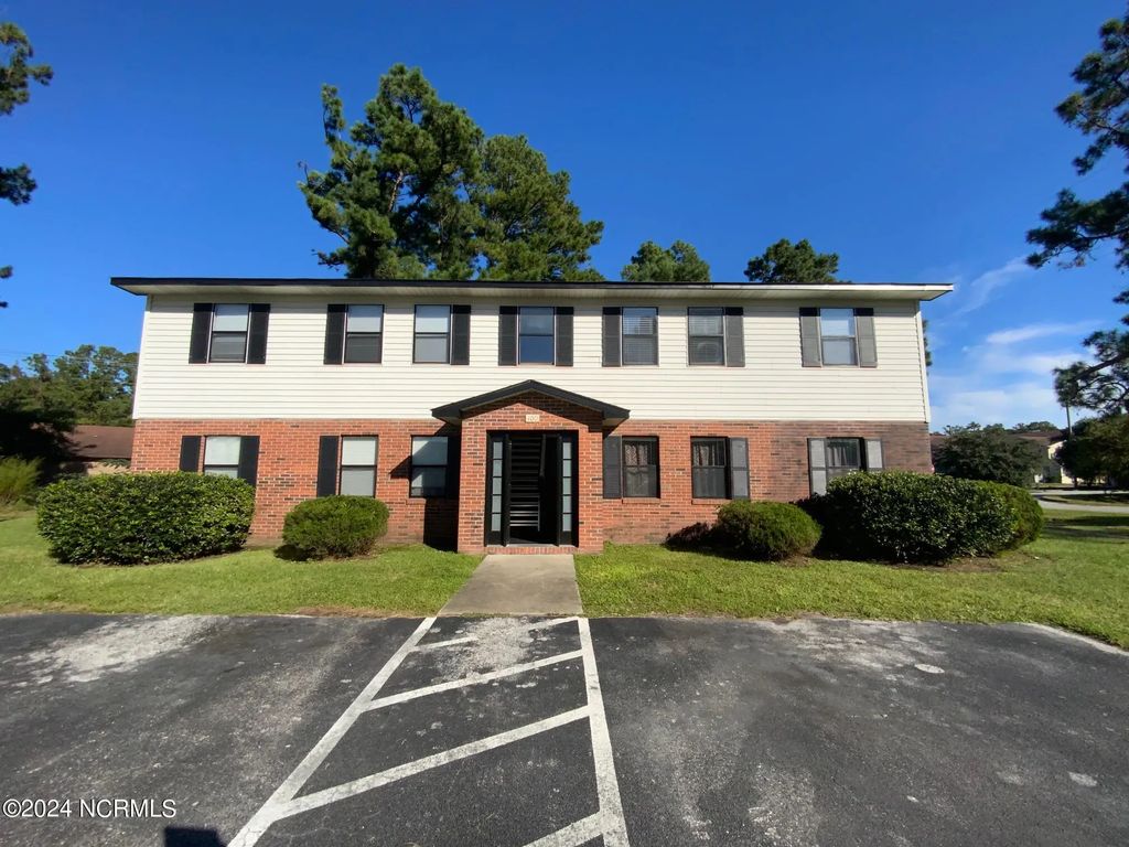 100 Ravenwood Drive B, Jacksonville