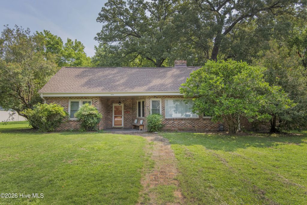 1605 Longview Avenue, Tarboro