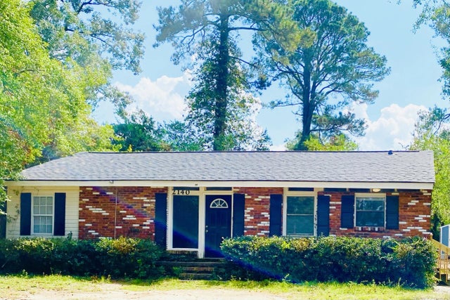 2140 Silverdale Road, 