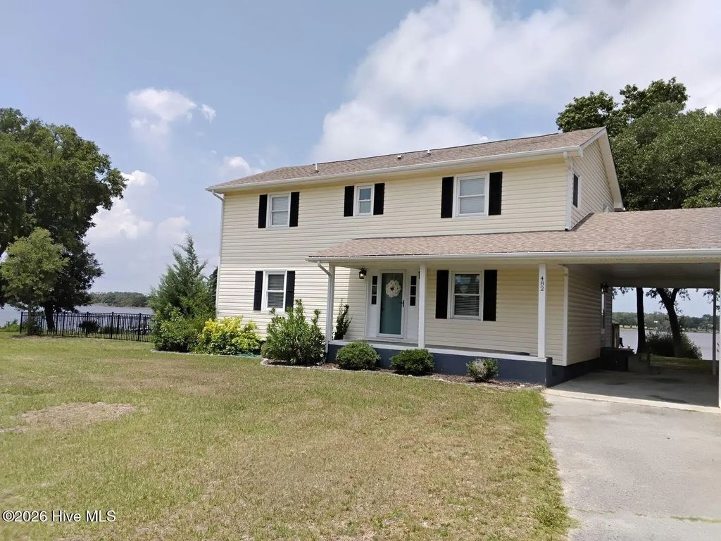 482 Vfw Road, Cedar Point