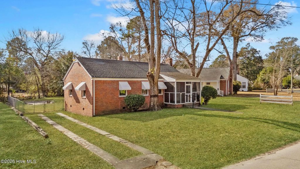 1603 Oakwood Avenue, New Bern